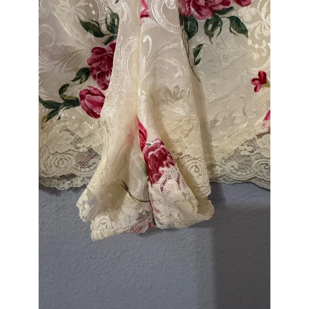 Vintage 90s Lingerie & Co Pink Floral Rose Lace Trim Pajama Shorts Cream Large